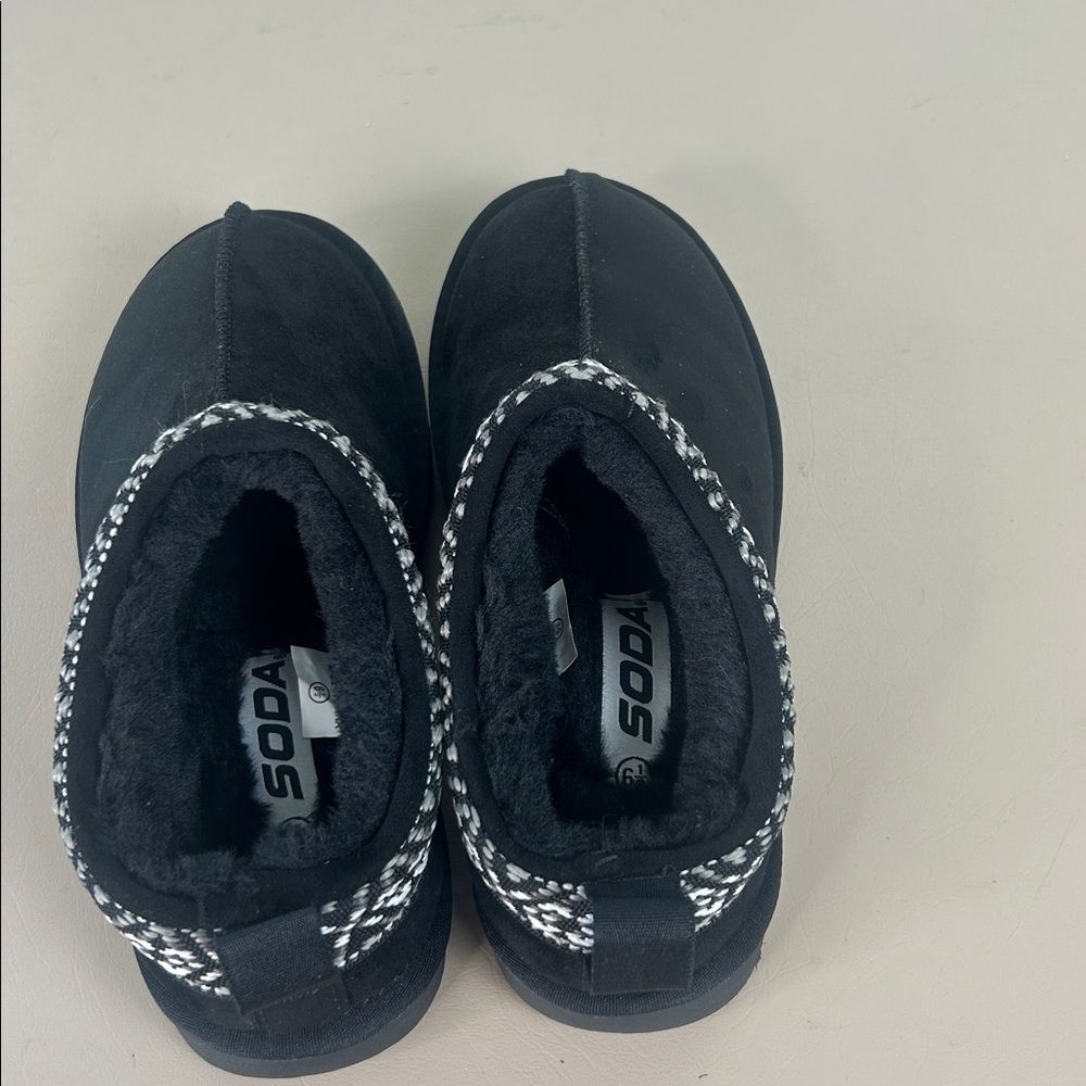 Soda Simmon M Cozy Clogs Black Faux Fur Suede Slip On Mules Womens 6.5 - Picture 8 of 15